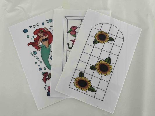 Renkli Polistiren Plastik Yapraklar Dekoratif Kapı Bölme Panelleri Plastik Kapı Panelleri Dekoratif Baskı PS Yapraklar