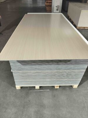 Bambu Kömür Fiber Ahşap Pvc Duvar Tahtaları 5mm Bambu Duvar Tahtaları Wpc Duvar Tahtaları Kolay Kurulabilir Pvc Duvar Tahtaları